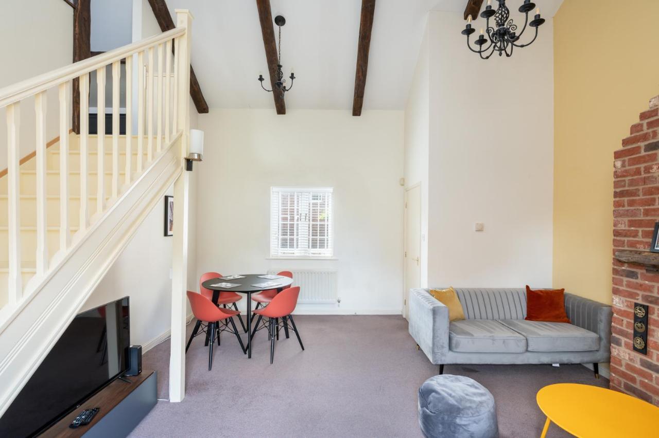 Pass The Keys Charming Cottage Near Clifton Moor ยอร์ค ภายนอก รูปภาพ