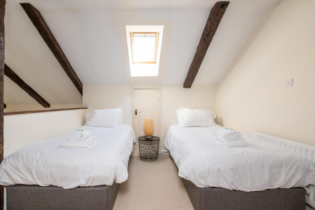 Pass The Keys Charming Cottage Near Clifton Moor ยอร์ค ภายนอก รูปภาพ