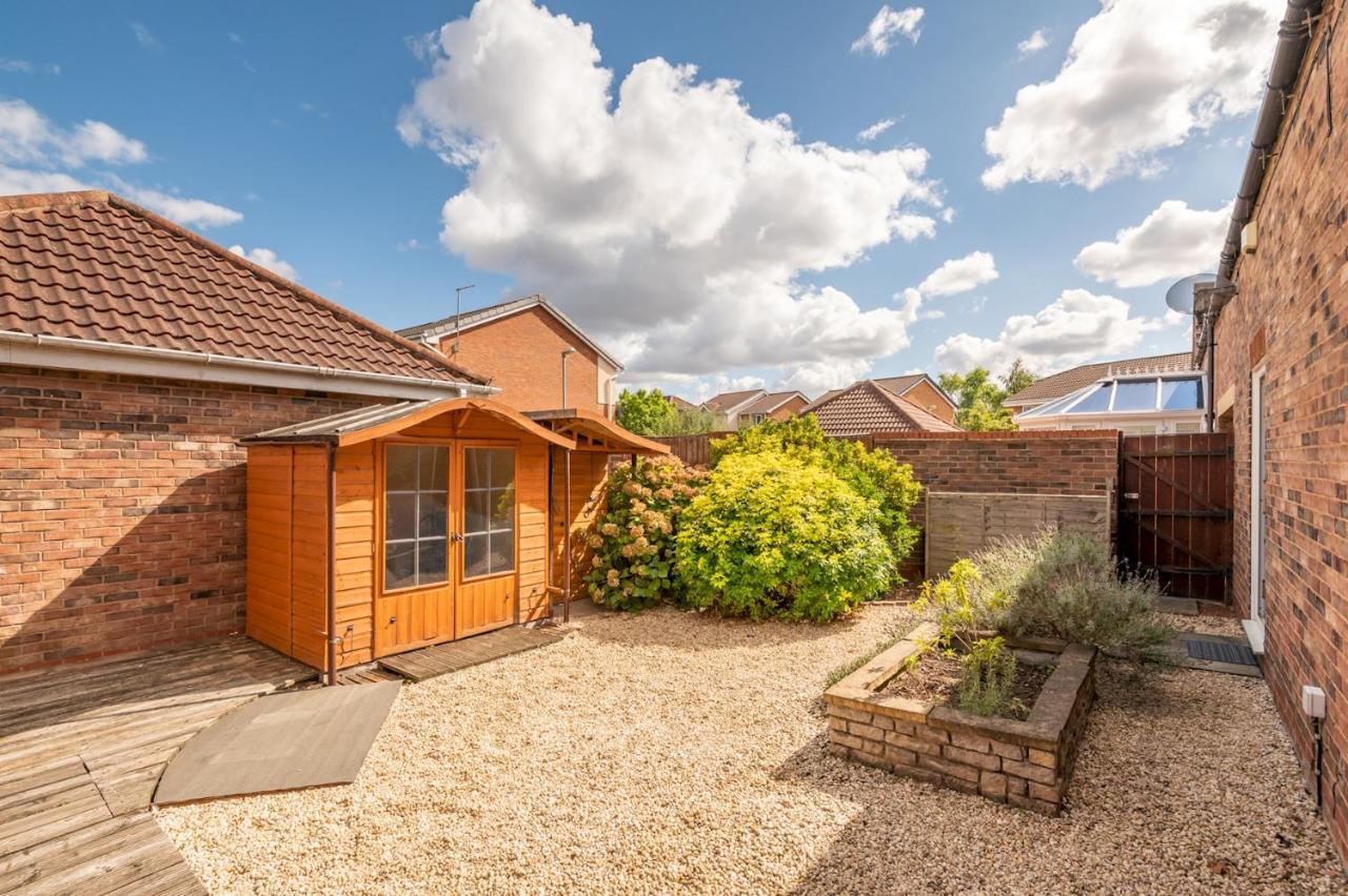 Pass The Keys Charming Cottage Near Clifton Moor ยอร์ค ภายนอก รูปภาพ